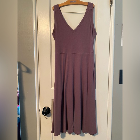 A New Day Dusty Purple Ribbed V-Neck A-Line Sleeveless Midi Pocket Dress Size L - Picture 1 of 4